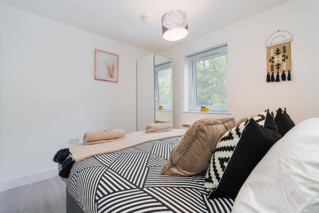 Forest View Apartment- Private Balcony Southampton Luaran gambar