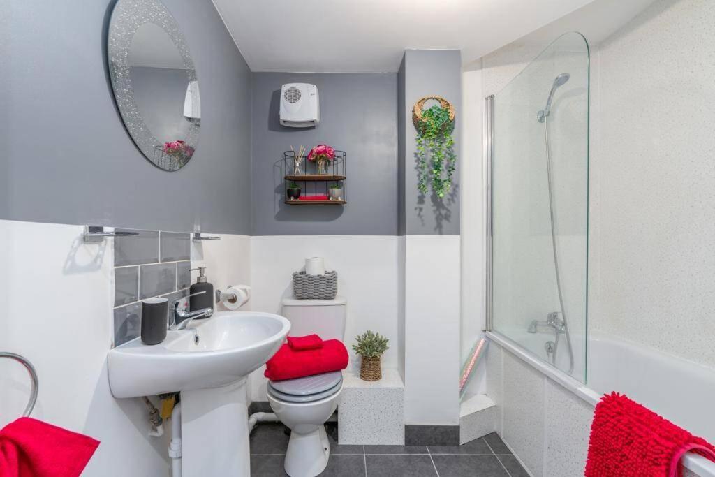 Forest View Apartment- Private Balcony Southampton Luaran gambar